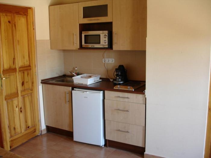 Mediterran Apartman Es Vendeghaz Hajduszoboszlo Exterior photo